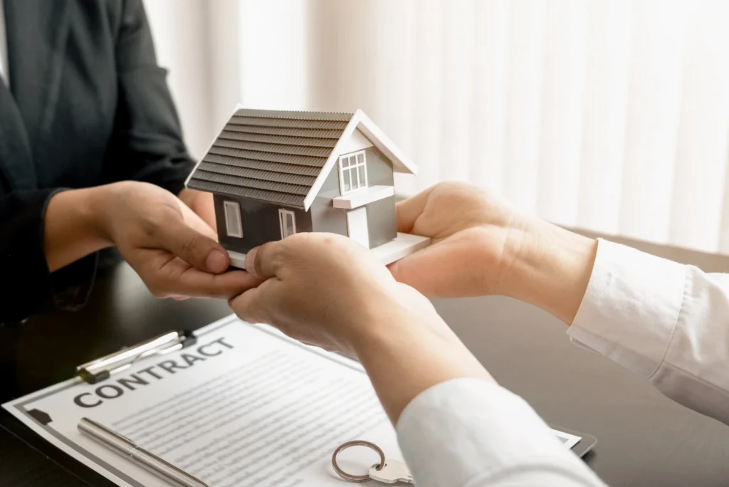 How to Work With a Manufactured Home Estate Builder Without the Headaches