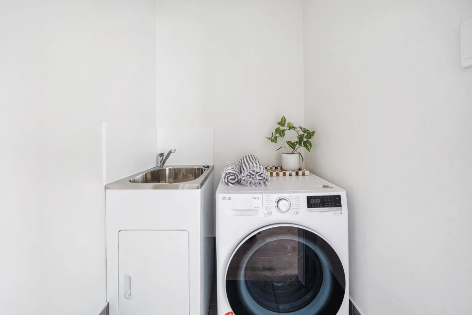 Why Easy-to-Maintain Laundry Spaces Matter in Modular Units Blog (Hero Image)